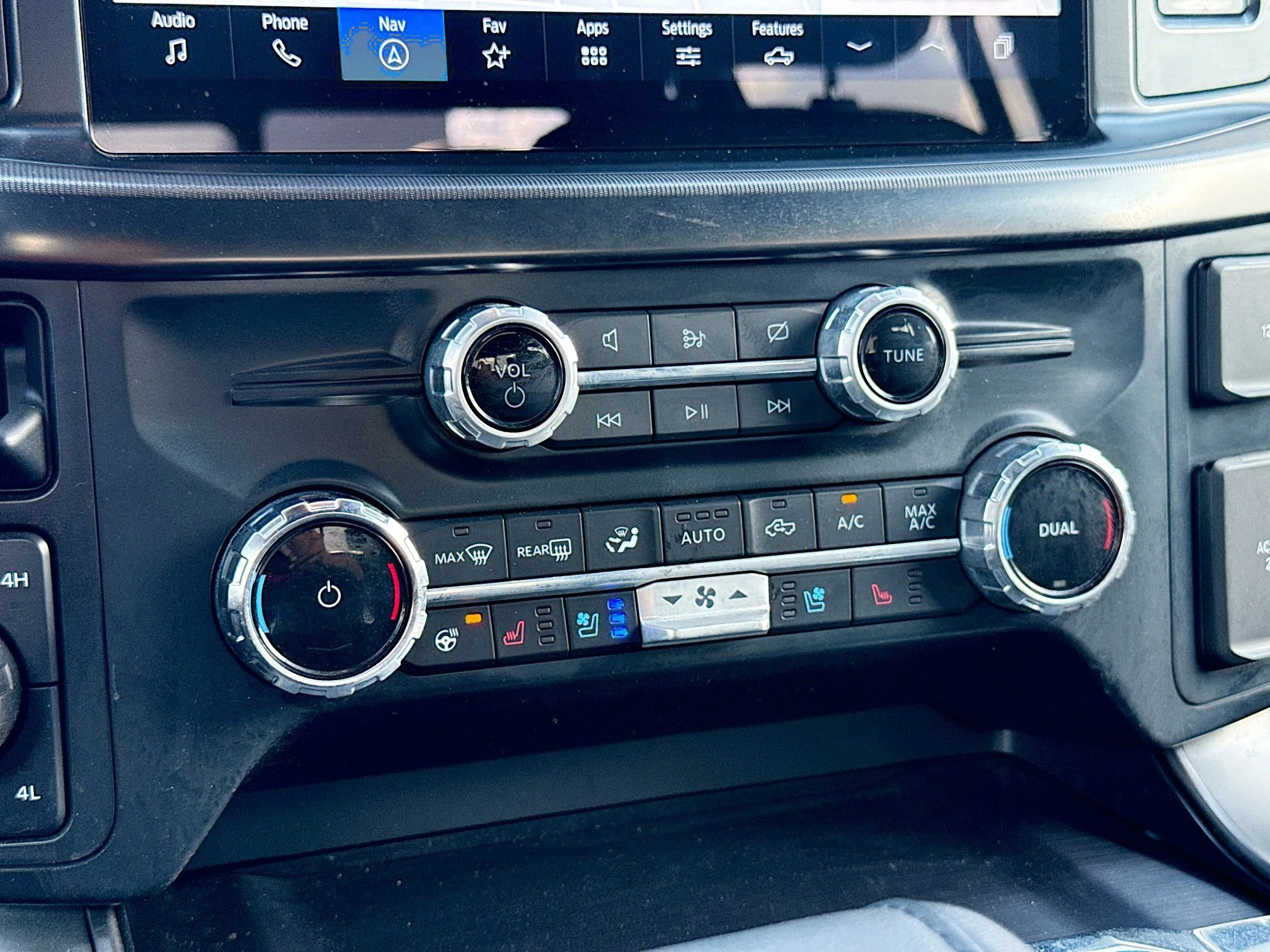 2024 Ford F-150 Lariat - Photo 30