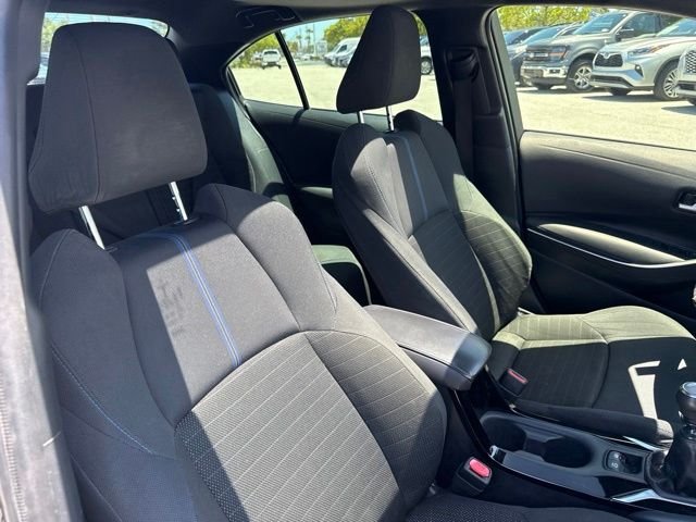 Used 2021  Toyota SE image 33
