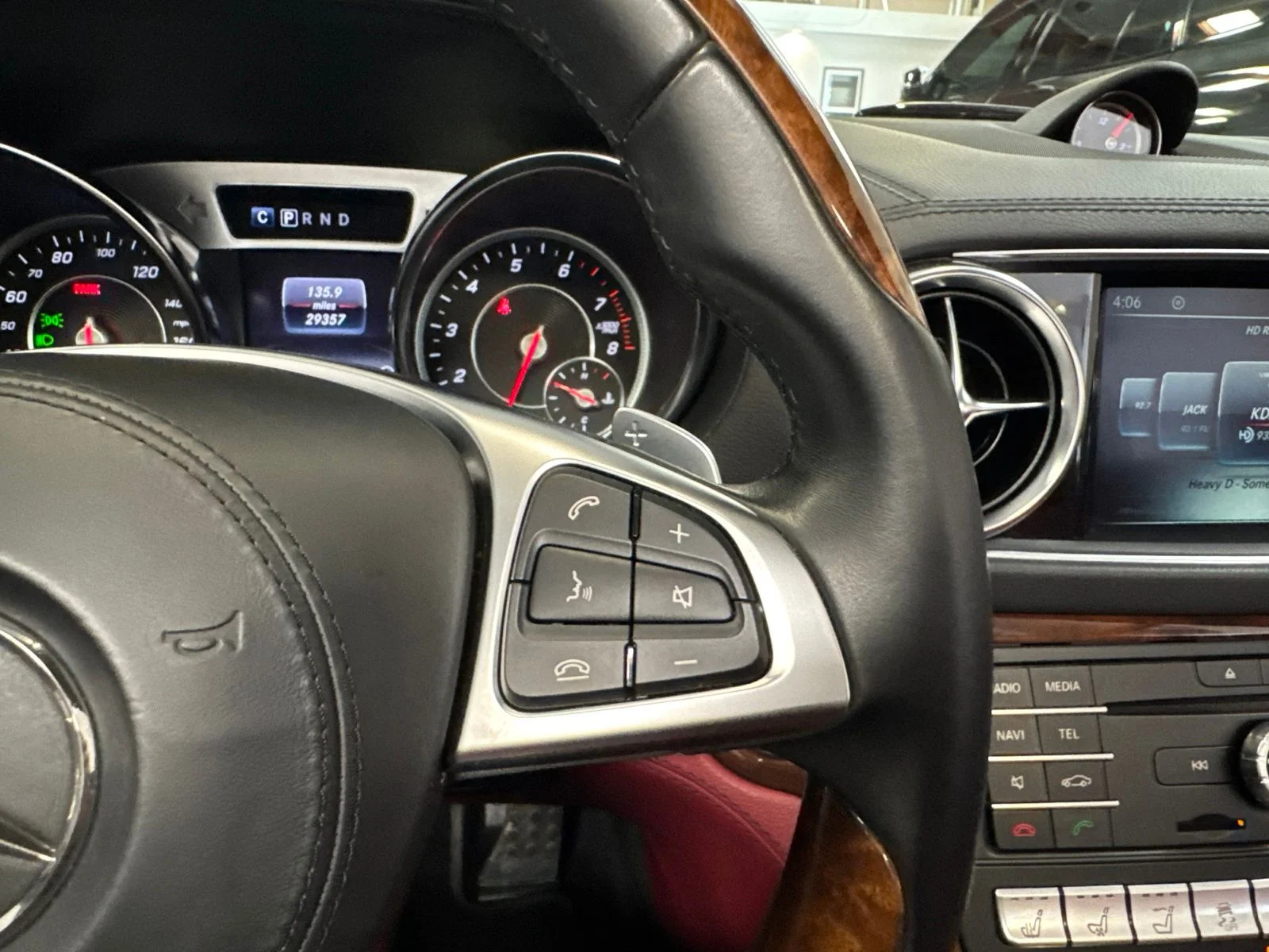 Used 2019 Silver Mercedes-Benz SL 550 image 36