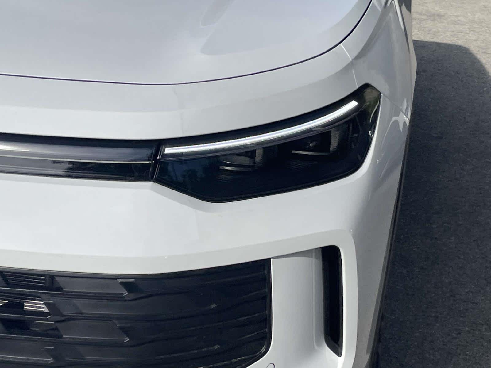 New 2026 Pure White Volkswagen S image 13