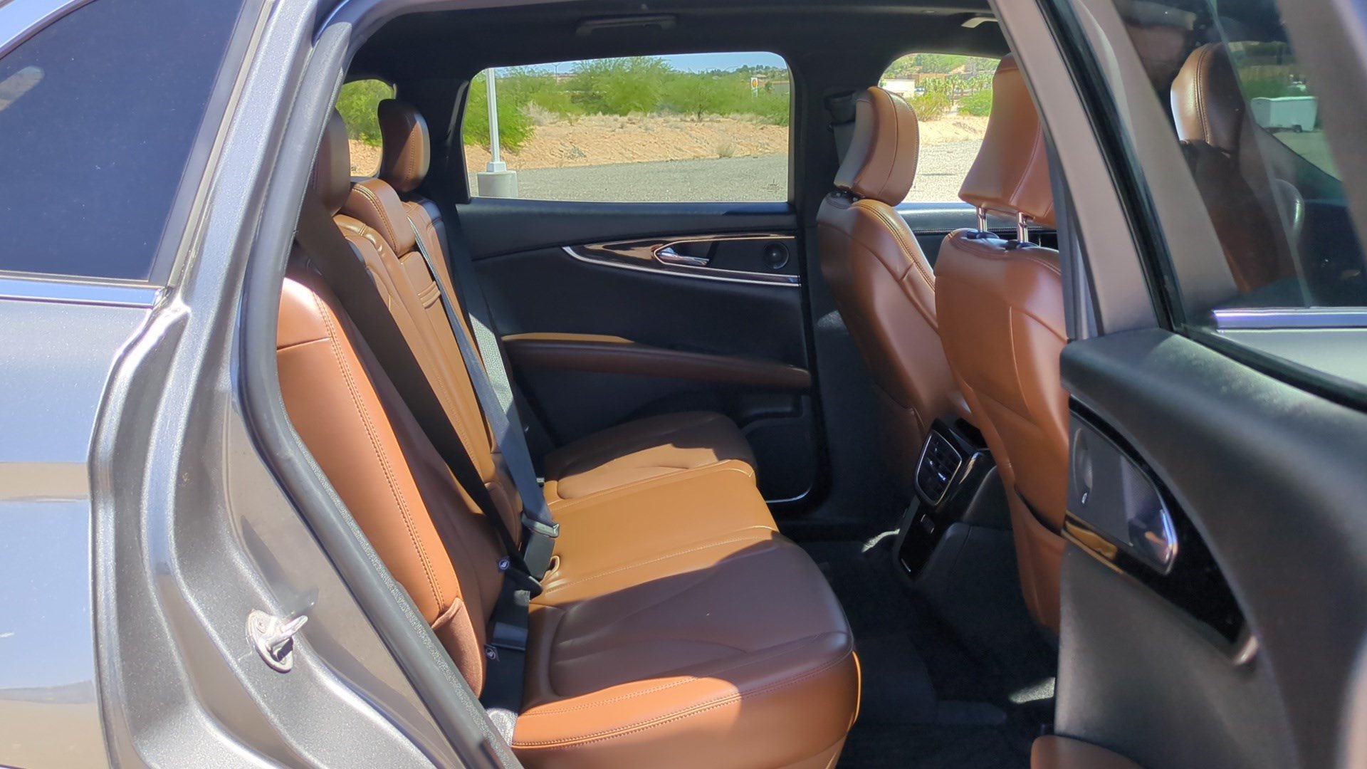 Used 2022 Gray Metallic Lincoln Reserve image 30