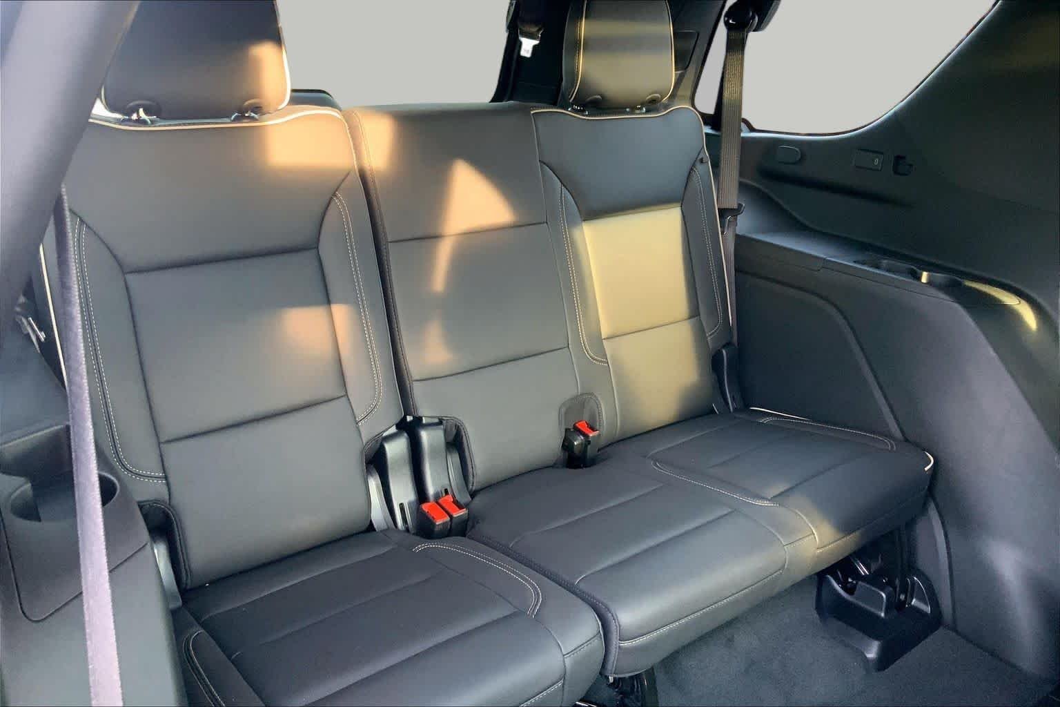 Used 2026 Black Chevrolet Premier image 19