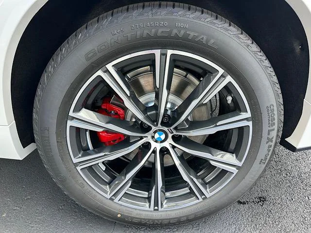 New 2026 Mineral White Metallic BMW xDrive50e image 7