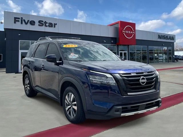 2023 Nissan Pathfinder SL