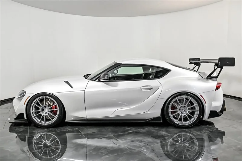 Used 2023 Absolute Zero Toyota 3.0 Premium **MODDED** image 6
