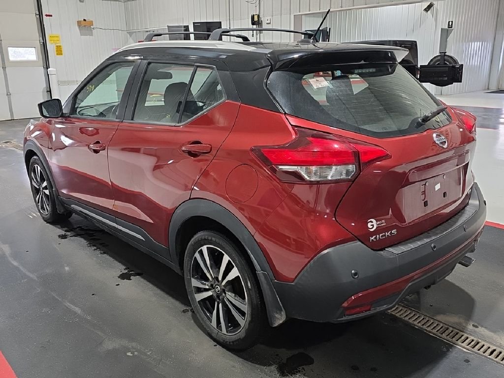 Used 2020 Red Nissan SR image 4