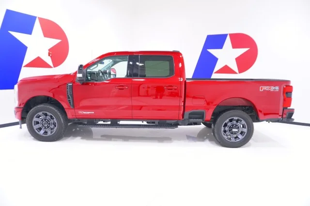 Used 2024 RAPID RED METALLIC TINTED CLEARCOAT Ford XL image 10