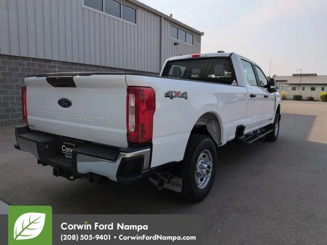 New 2026 Oxford White Ford XL image 3