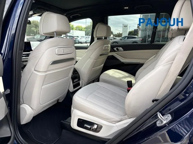 Used 2024 Blue BMW xDrive40i image 11
