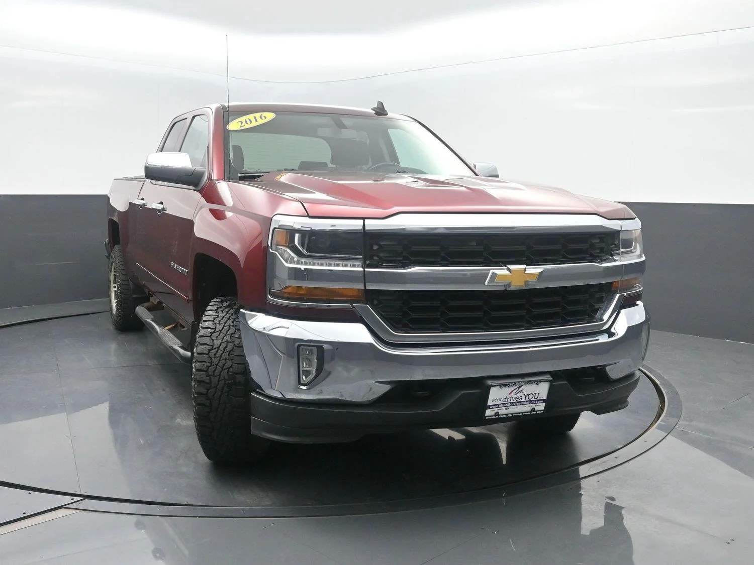 Used 2016 Siren Red Tintcoat Chevrolet LT image 40