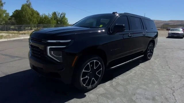 Used 2025 Black Chevrolet RST image 4
