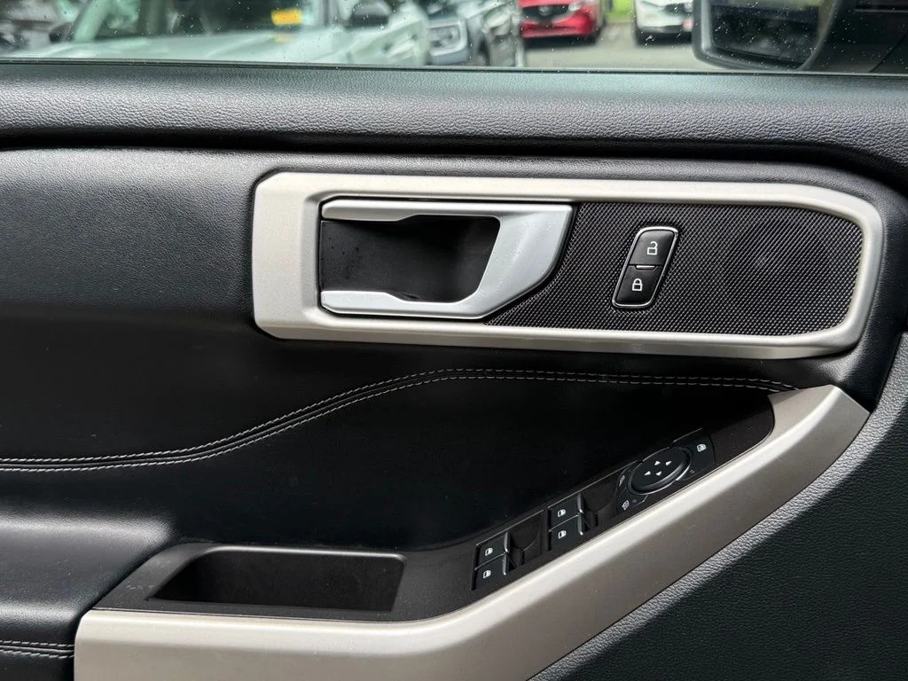 Used 2023 Gray Ford XLT image 20