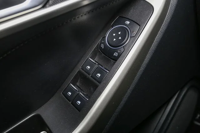 Used 2023 Black Ford XLT image 37