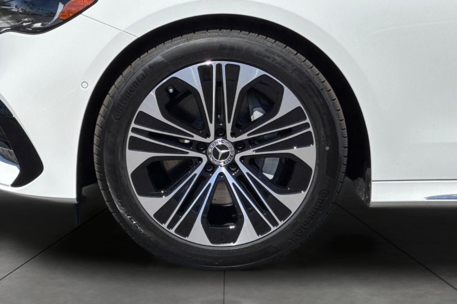 New 2026 Polar White Mercedes-Benz E 350 image 3