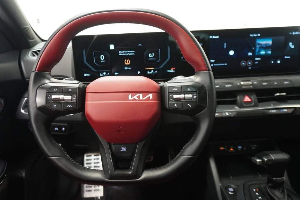 Used 2025 Black Kia GT-Line Turbo image 14