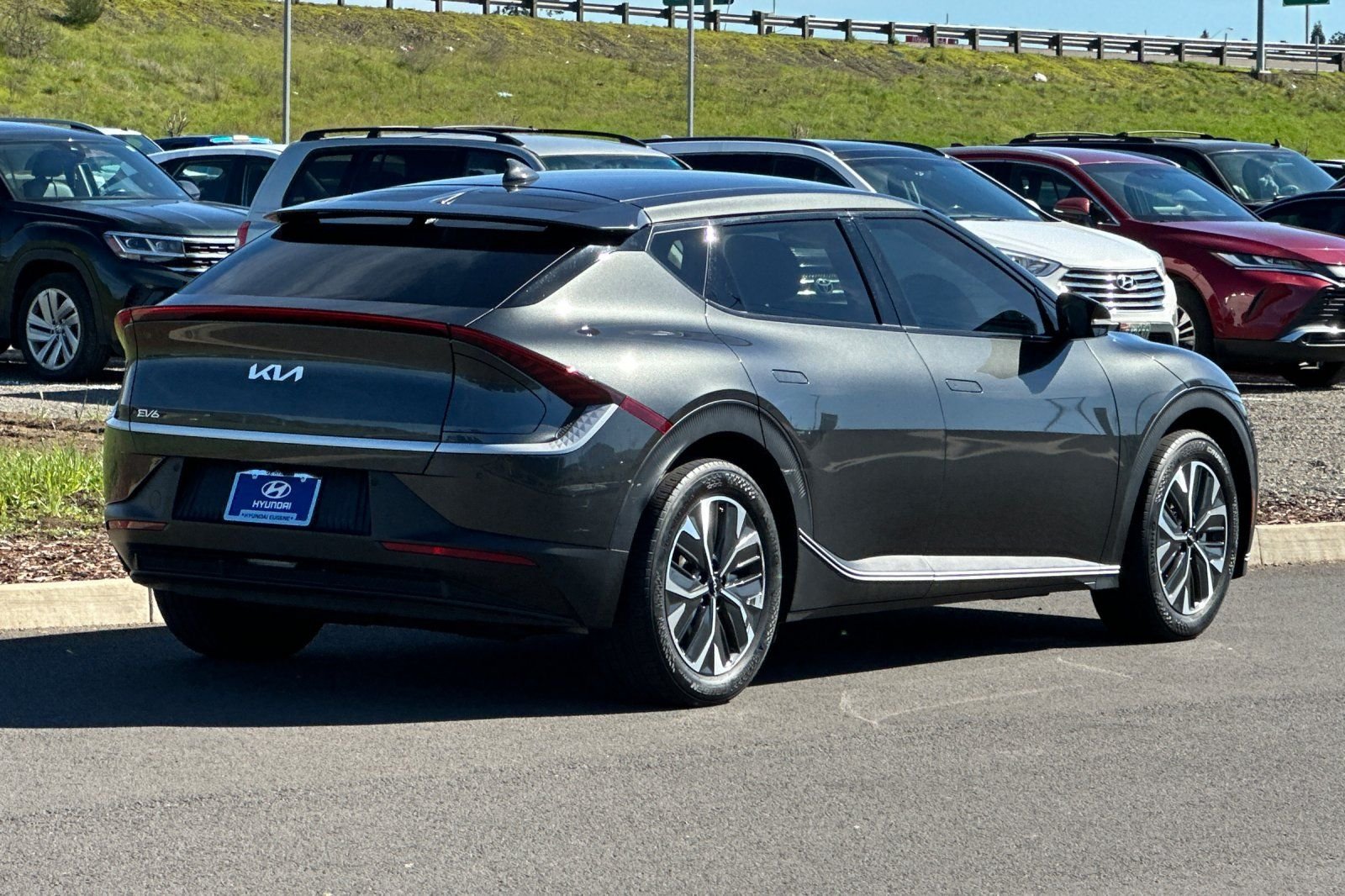 Used 2023 Gray Kia Light image 3