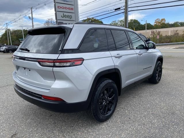 2024 Jeep Grand Cherokee Altitude X photo 3