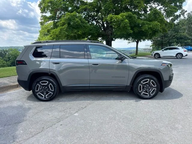 Used 2026 Gray Jeep Limited image 8