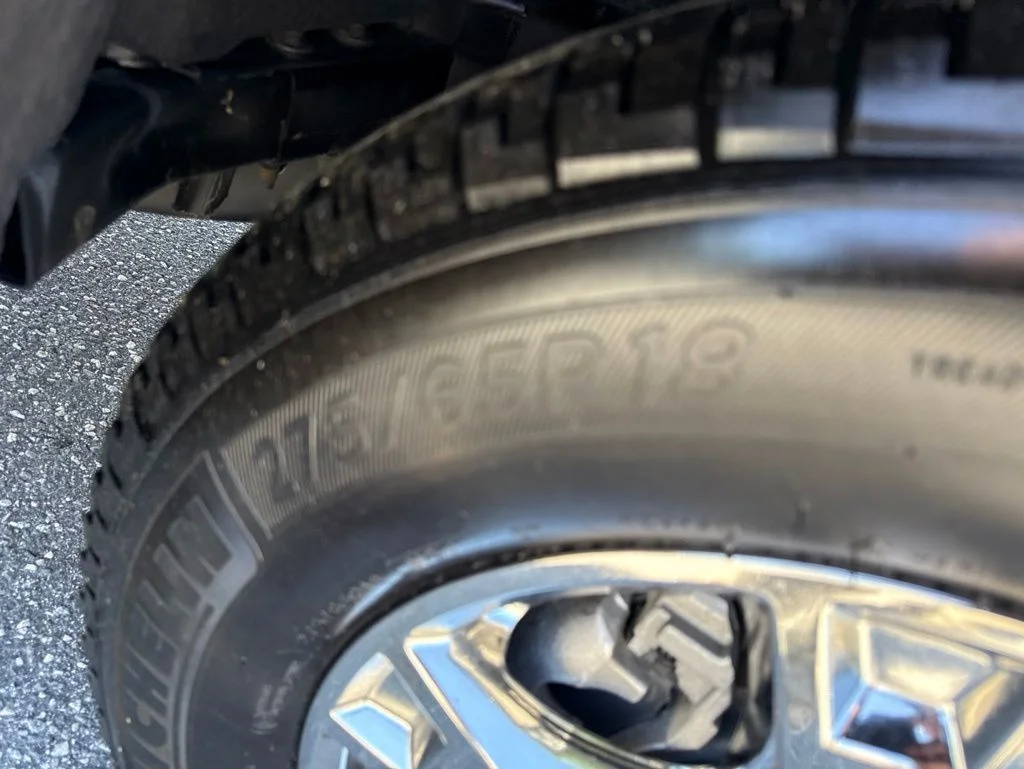Used 2023 Gray Ford XLT image 33