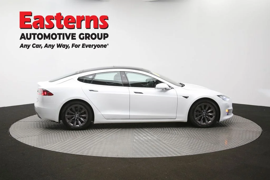 Used 2018 White Tesla 100D image 40