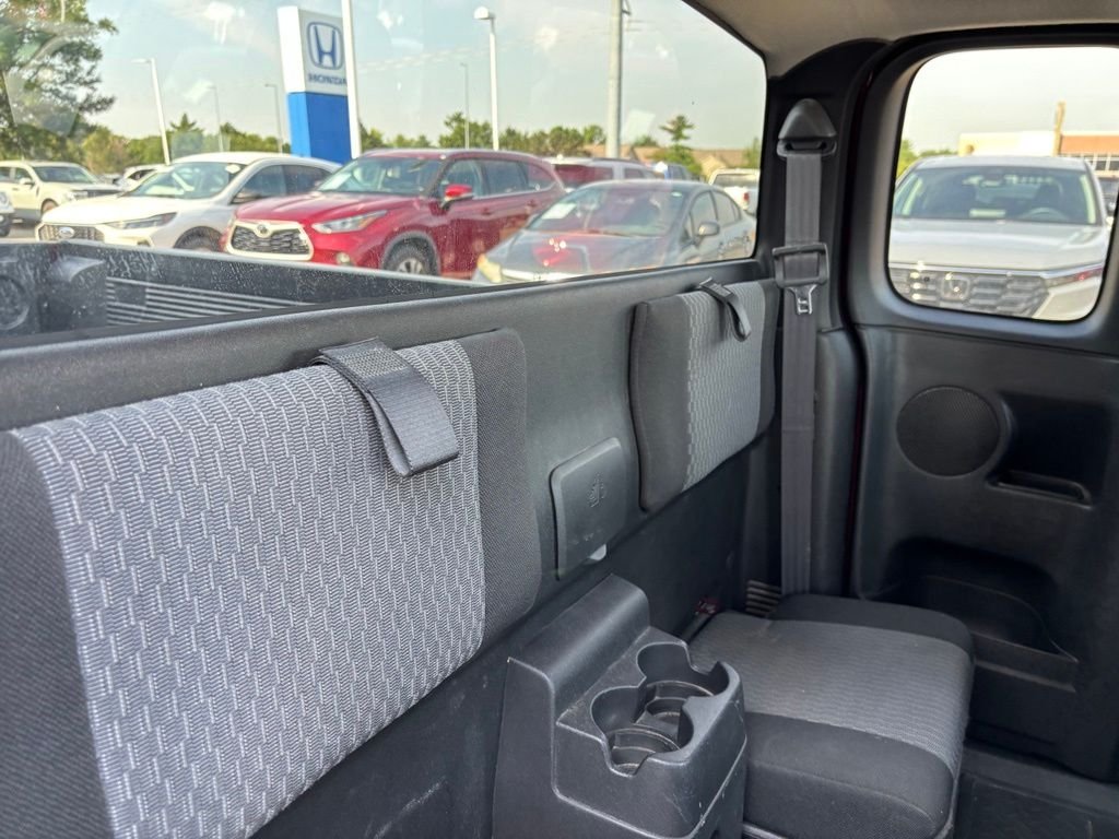 Used 2008 Deep Ruby Metallic Chevrolet LT RWD image 16