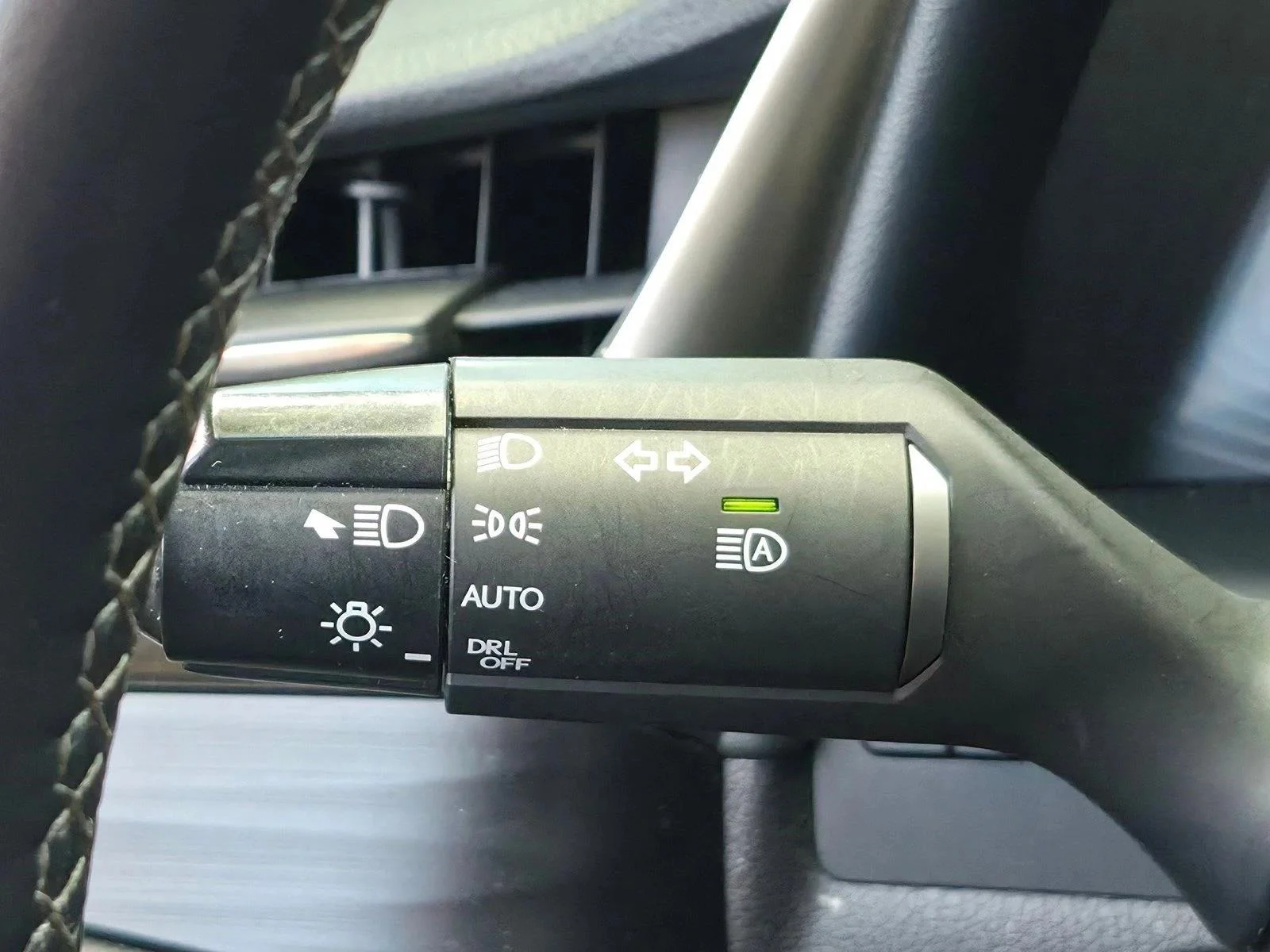 Used 2020 Obsidian Lexus ES 350 image 9