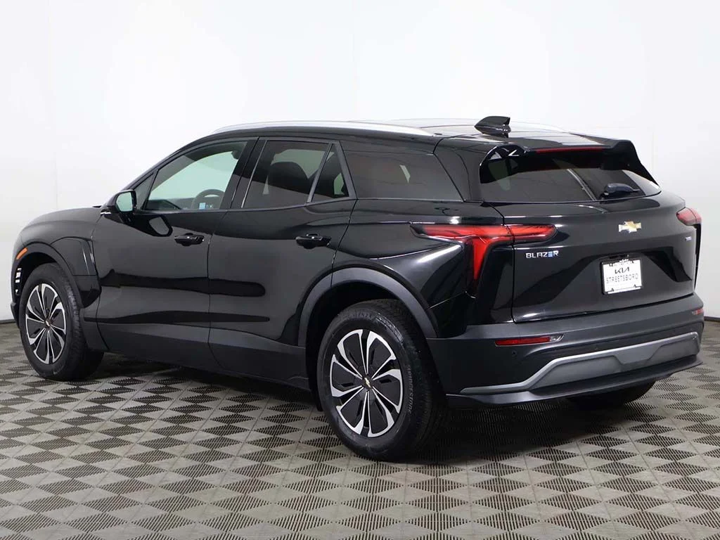 Used 2024 Black Chevrolet LT image 11