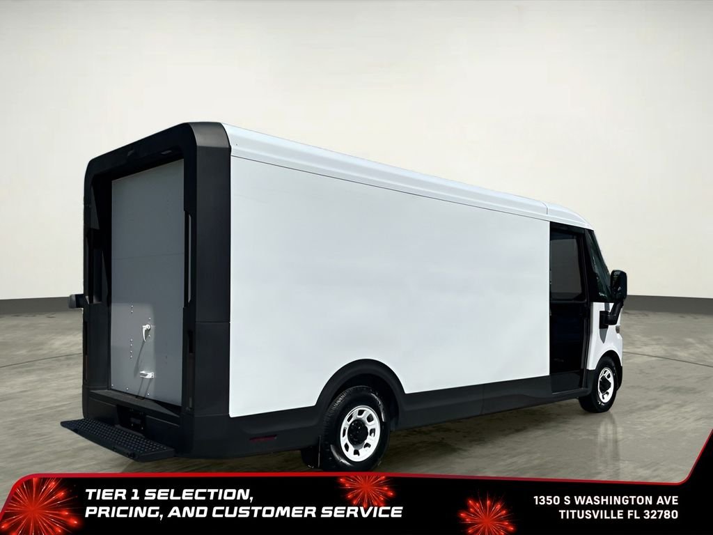 Used 2024 White BrightDrop Base image 9
