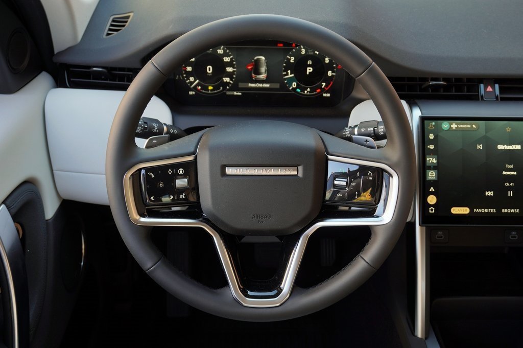 2025 LAND ROVER DISCOVERY SPORT - Image 15