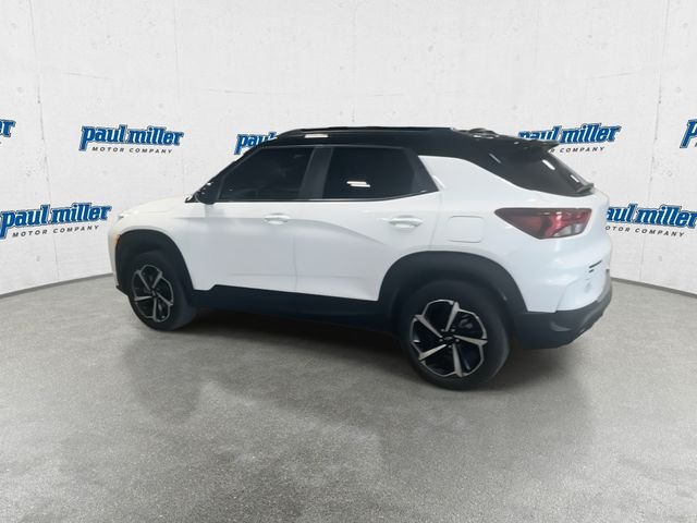 Used 2022 Summit White Chevrolet RS image 7