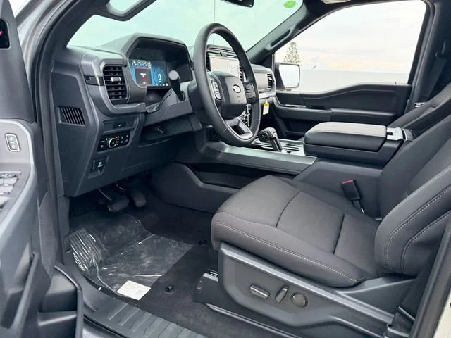 New 2026 Iconic Silver Metallic Ford XLT image 6