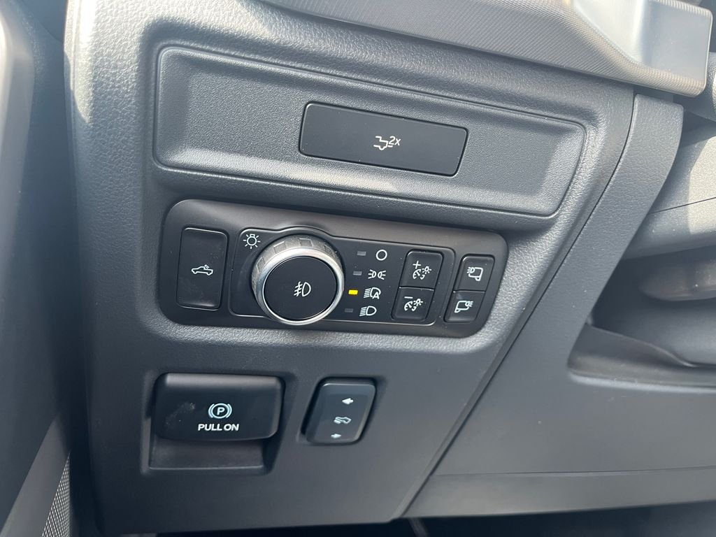 Used 2026 Gray Ford Lariat image 21