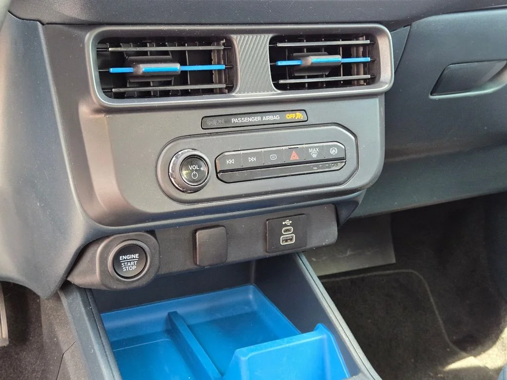 Used 2025 Gray Ford XLT image 31