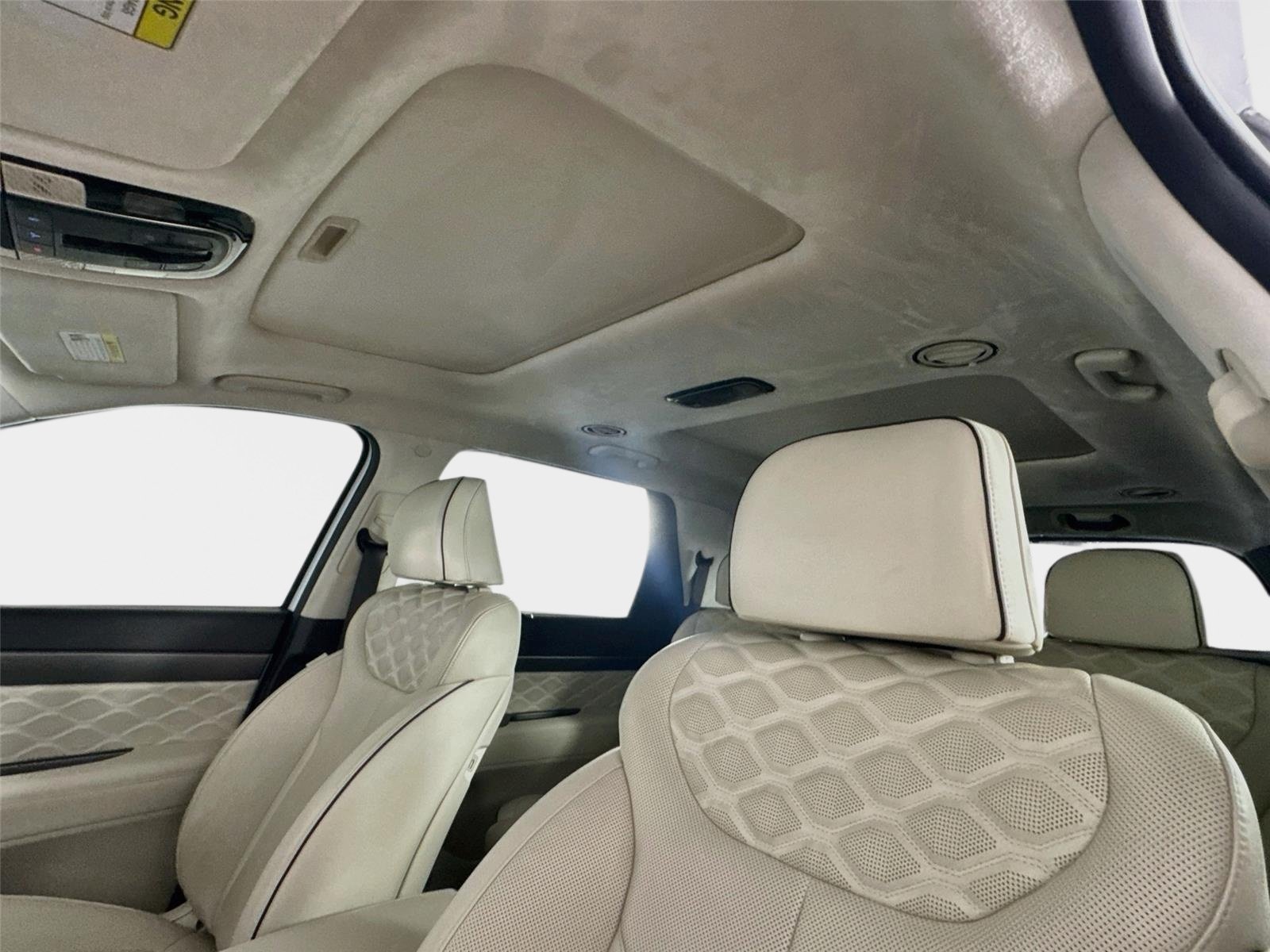 Used 2021 Hyper White Hyundai Calligraphy image 14
