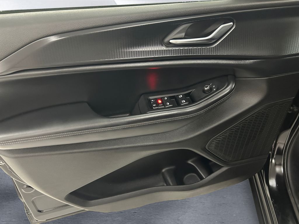 2024 Jeep Grand Cherokee L Altitude - Photo 12