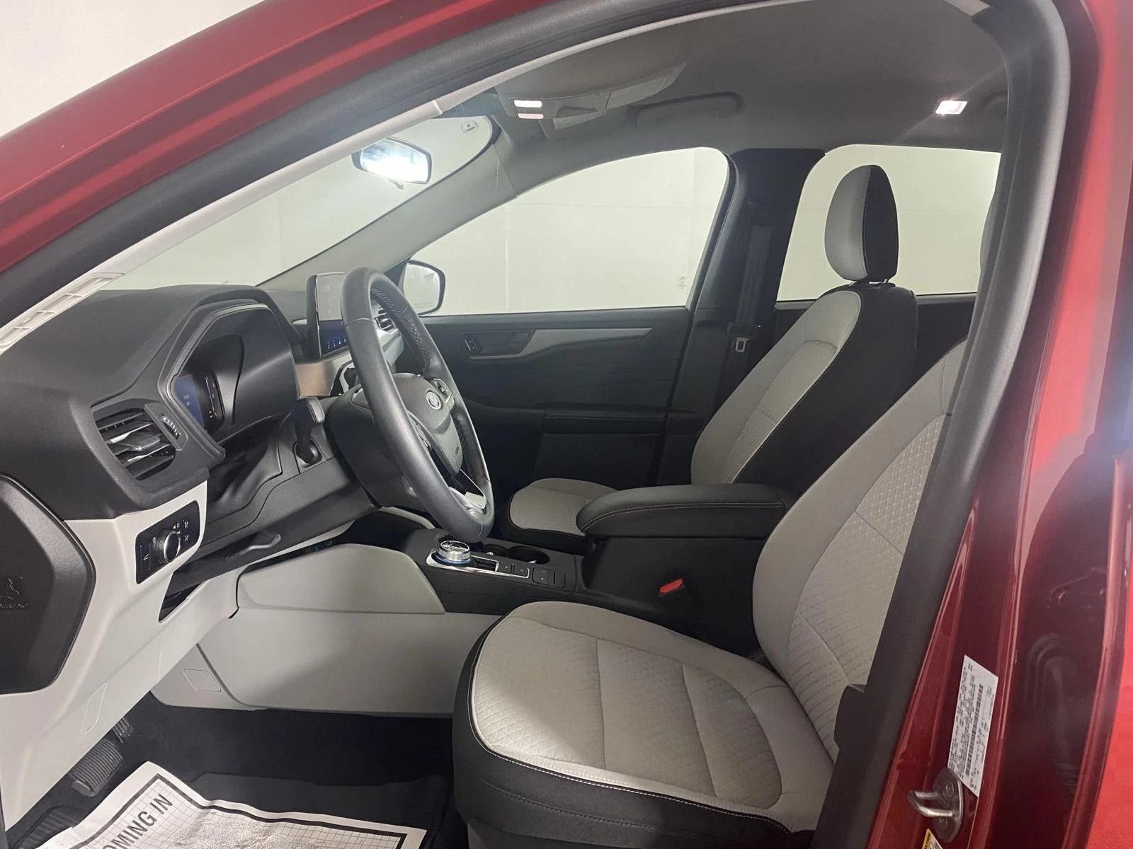 Used 2023 Rapid Red Metallic Tinted Clearcoat Ford Active image 24