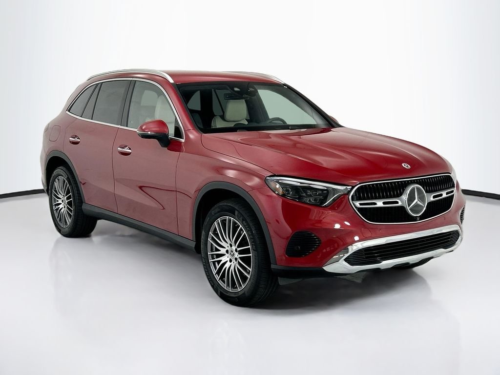 Used 2026 MANUFAKTUR Patagonia Red Metallic Mercedes-Benz GLC 300 image 3