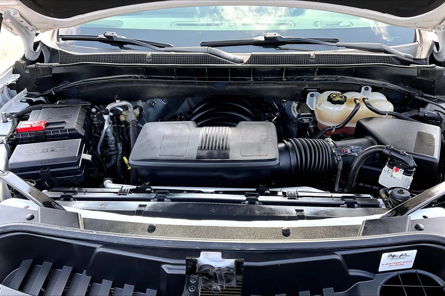 Used 2022 Summit White Chevrolet LT image 32
