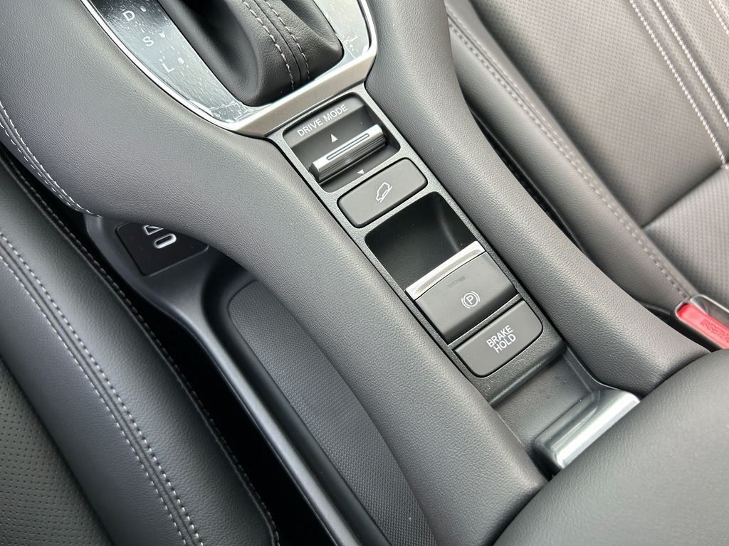 New 2027 Urban Gray Pearl Honda EX-L image 32