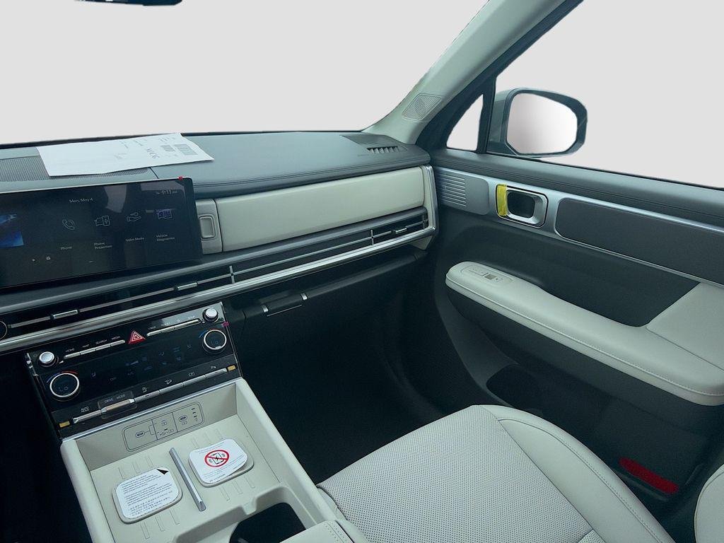 New 2026 Hampton Gray Hyundai SEL FWD image 16