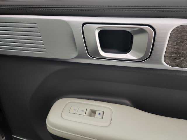 2024 Hyundai Santa Fe Limited - Photo 13
