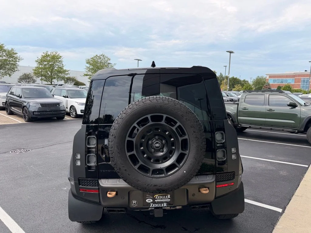 Used 2025 Carpathian  Gray Matte Wrap Land Rover OCTA image 4