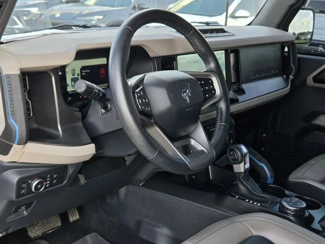 Used 2022 White Ford Wildtrak image 30