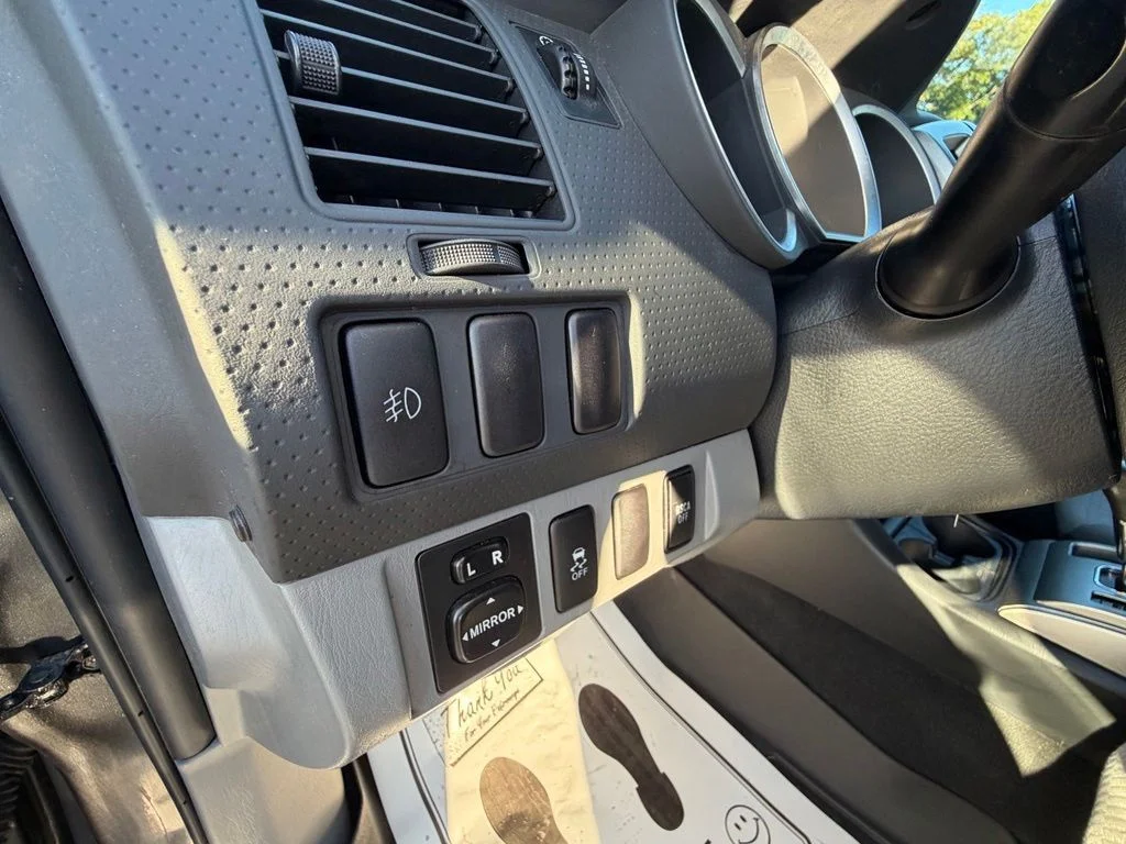 Used 2015 Gray Toyota Base image 17