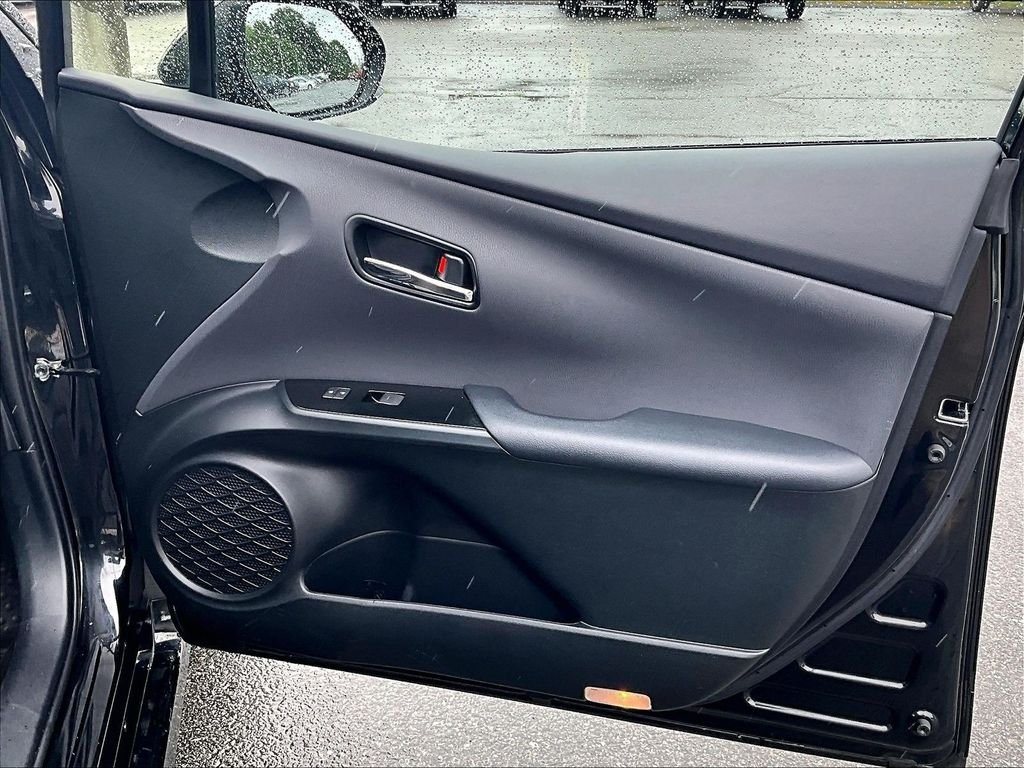 Used 2022 Black Toyota XLE image 12