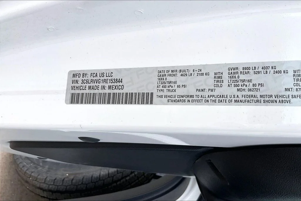 New 2024 Bright White Clear-Coat Exterior Paint RAM Base image 9