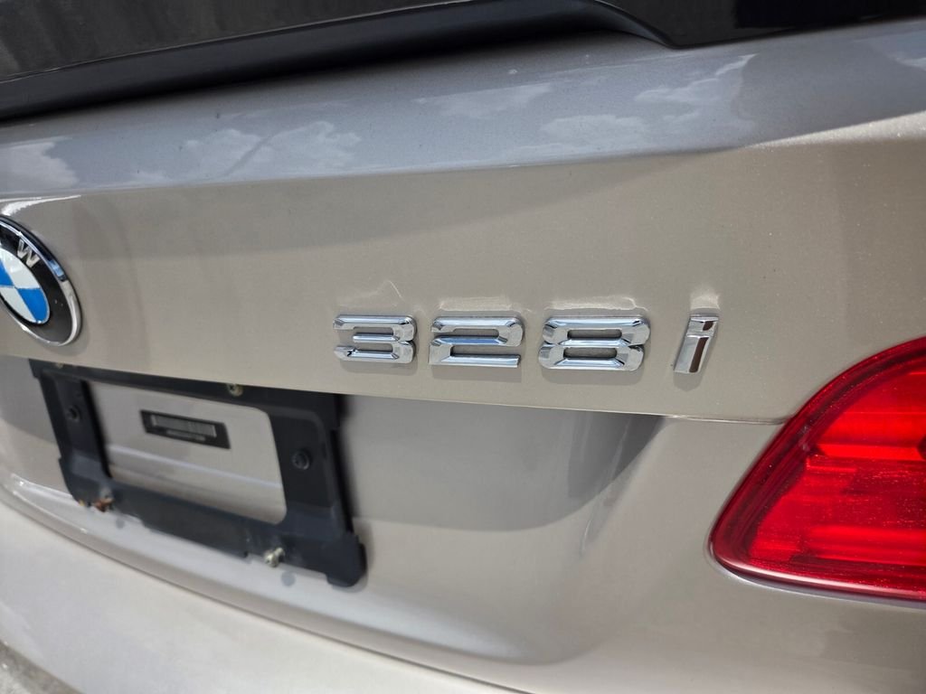 Used 2013 Silver BMW 328i image 11