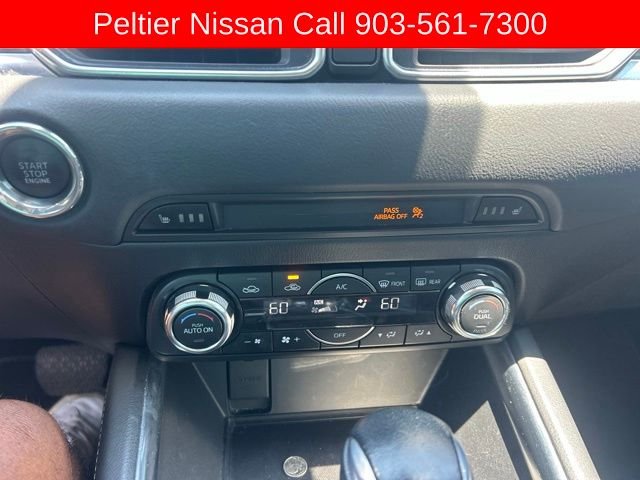 Used 2017 White Mazda Grand Select image 10