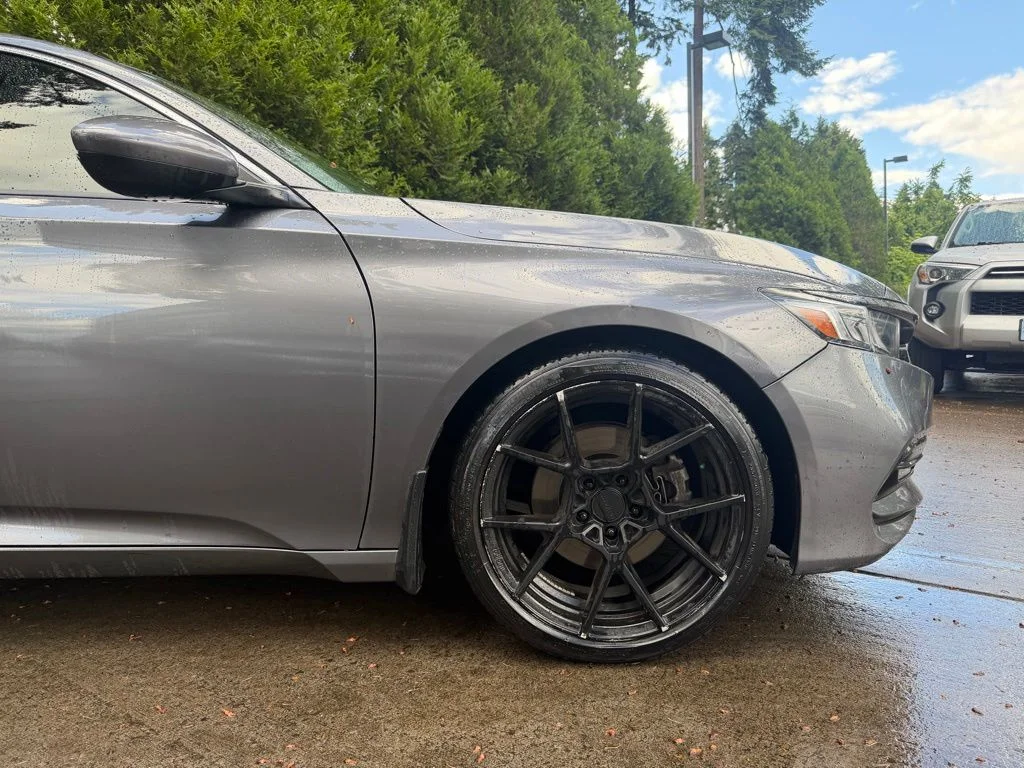 Used 2018  Honda Sport image 2