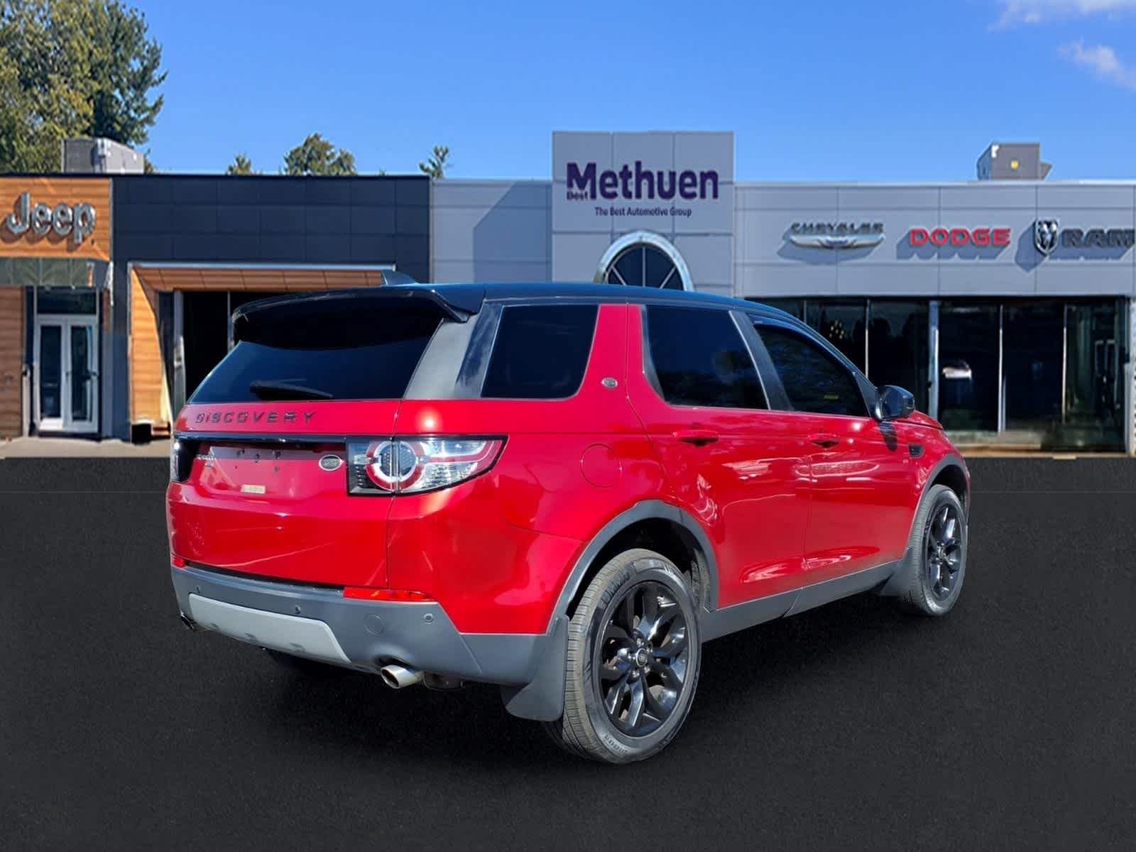 Used 2017 RED Land Rover HSE image 3